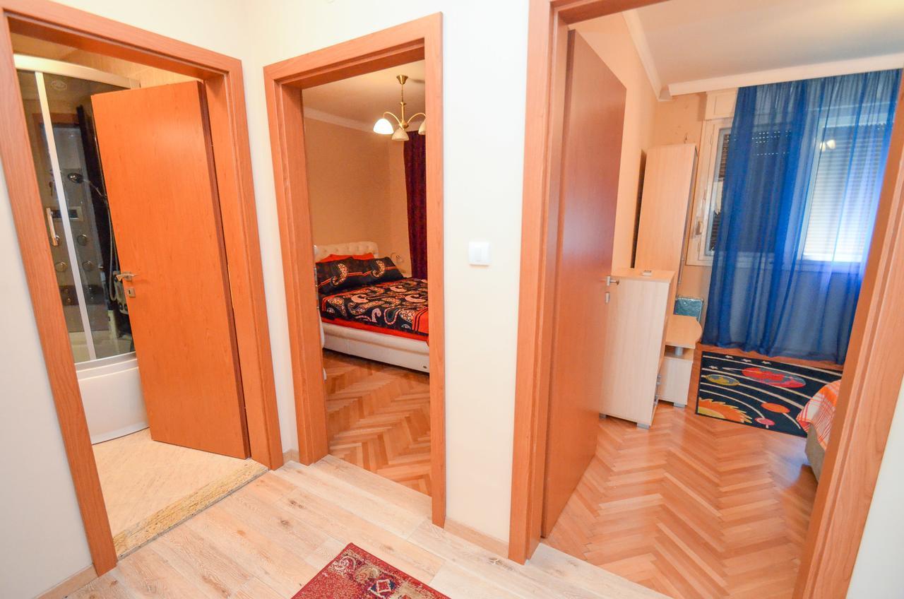 Central Apartment โกตอร์ ภายนอก รูปภาพ